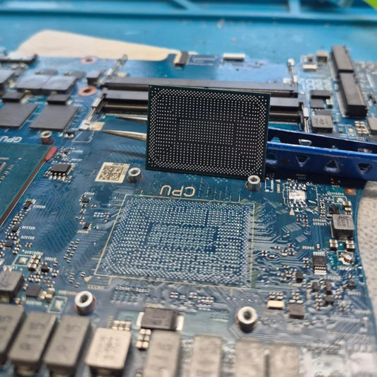 Reballing de GPU y CPU para Notebook Gamer en La Reina, Santiago